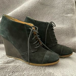 J Crew MacAlister Suede Wedge Ankle Boot Lace Up Black Womens - Size 6